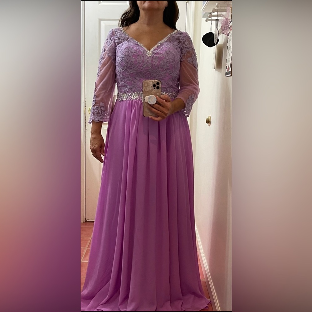 LanTing A-Line NEW Fits sz. 10-12 Elegant Lilac purple long dress Wedding MOB 💕 - Picture 3 of 16
